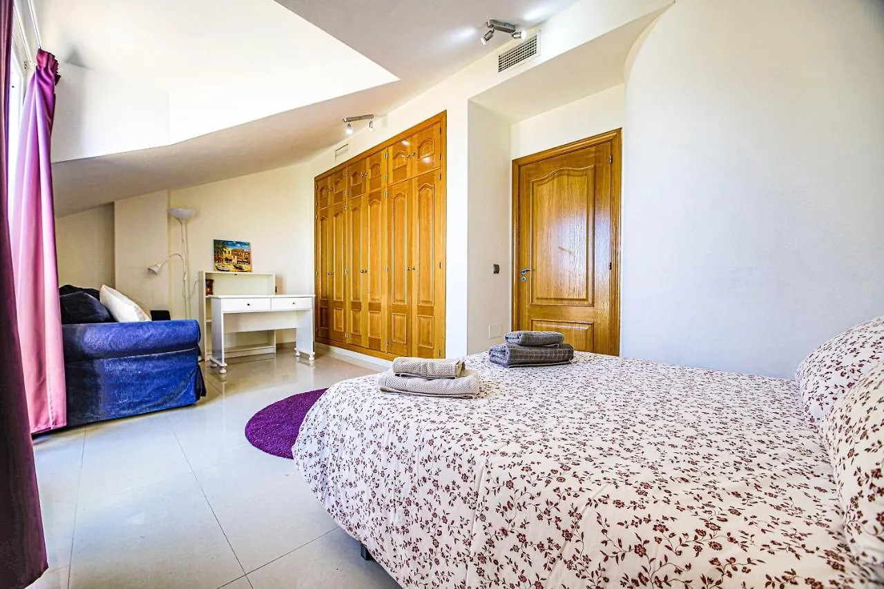 דירות בנאלמדנה Excepcional Duplex Al Lado De La Playa Y Con Vistas Al Mar ספרד